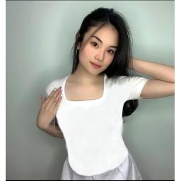 BR23990-1 - KAOS CROP POLOS PUTIH LEHER U - Size L